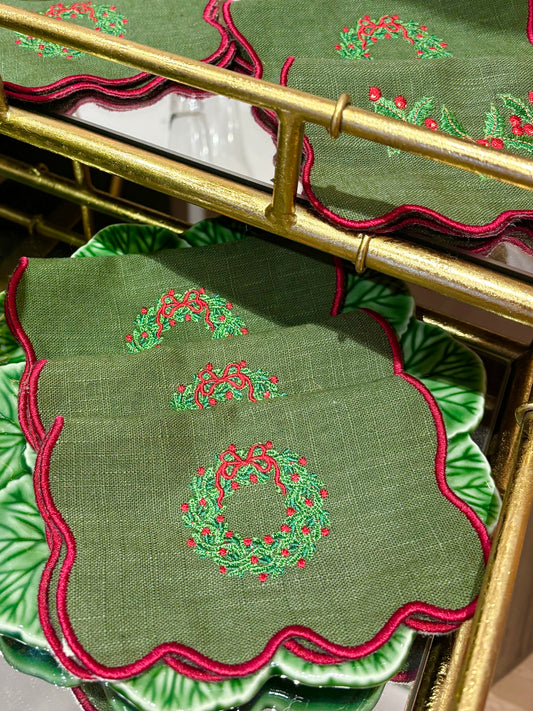 Christmas Wreath Cocktail Napkins (Set of 4)