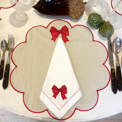 Red Bow Scalloped Placemat