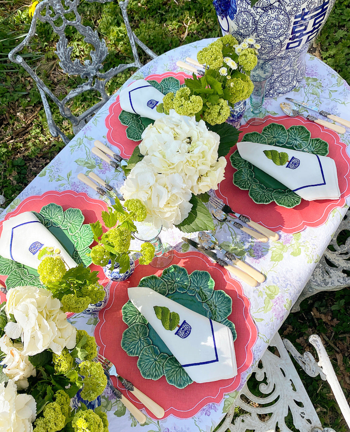 Geranium Leaf Dinner Plate
