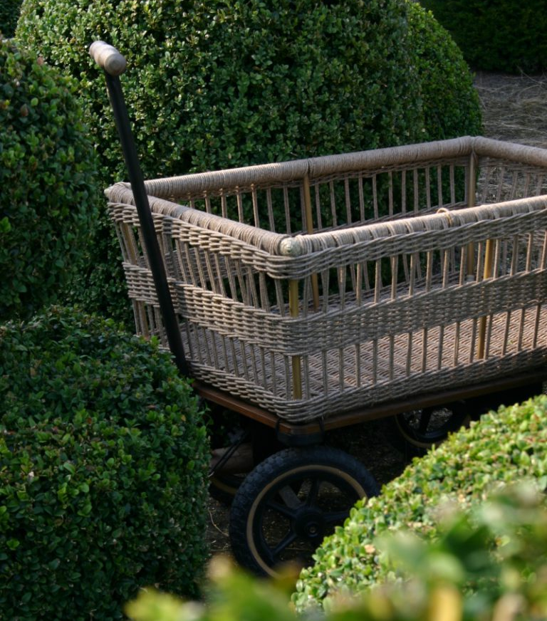 Kingham Wicker Basket Garden Wagon