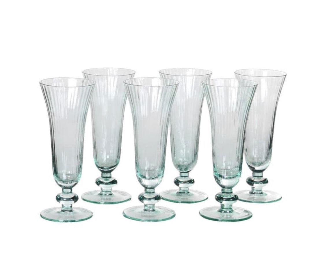 Green Tulip Wine Glasses (Set of 4)
